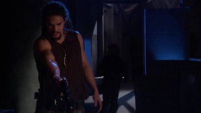 Get the doctor down here.
I have him. - Stargate Atlantis