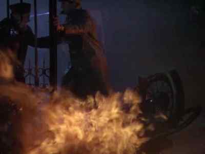 - Get the fire extinguishers!
- Okay, sir! - Stairway to Heaven