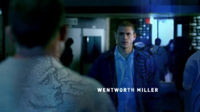 -Get the gun off me.
-I asked you a question. - Prison Break