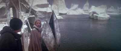 Get me the harpoon. - Orca