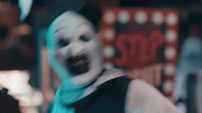 Get the hell outta here before I fuck you up - Terrifier 2