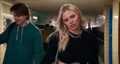 Get the other bags.
Quick! We have to get off. - Mean Girls
