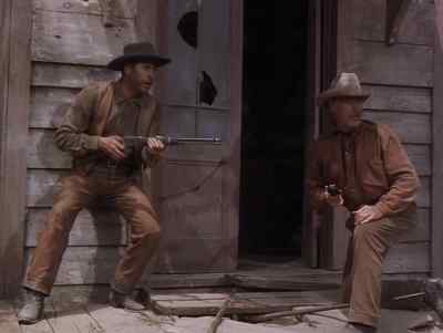 Get to the saloon. - Ambush at Tomahawk Gap