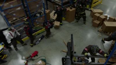 - Get those struts in! - Chicago Fire
