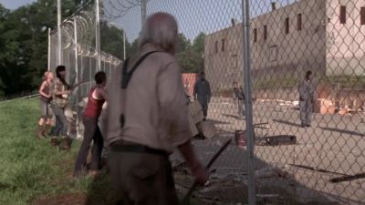 Get tight!
Get tight! - The Walking Dead