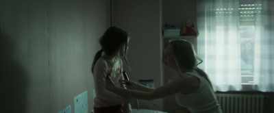 Get under the bed,
don't make any noise - Venus