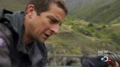 Get up and fight, come on. - Man vs. Wild