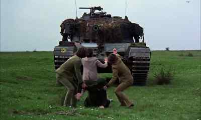 Get up, Johnny! - Help!