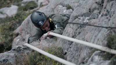 Get up now! Use some strength!
Push that left leg. I'm pushing. - Celebrity SAS: Who Dares Wins