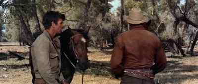 - Get up on your animal, Billy.
- But I-I-I... - Ride Lonesome