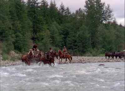 Get up there, you! Come on, boys!
Come on, boys! - Bend of the River