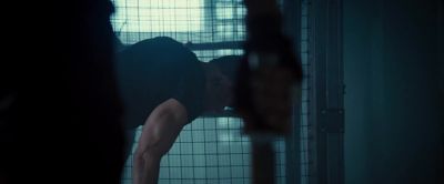 Get up, Vilain. - The Expendables 2