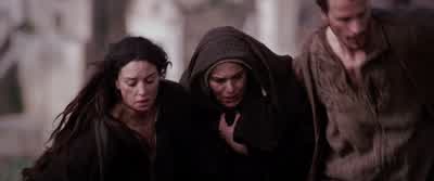 Get up, your majesty. - The Passion of the Christ