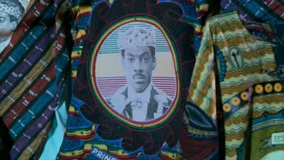 Get your royal engagement t-shirt! - Coming to America