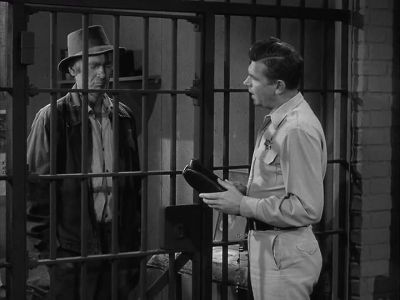 GETTIN' CAUGHT LIKE
THAT'S PRETTY CARELESS - The Andy Griffith Show