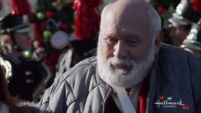 Getting into a Santa suit - Finding Santa