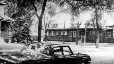 Giancana's got this nice
little bungalow house - Mafia Spies
