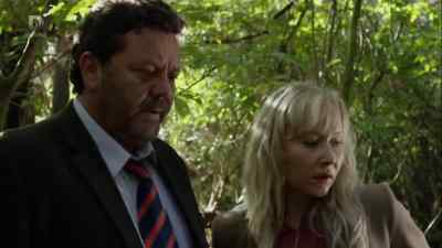 Gibbs! Take upstream. - The Brokenwood Mysteries