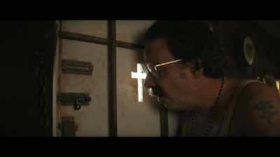 - Gidge, open the bloody door.
- No! - Thou Shalt Not Steal