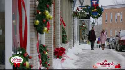 - Gift Giving 101.
- Uh something like that. - A Cheerful Christmas