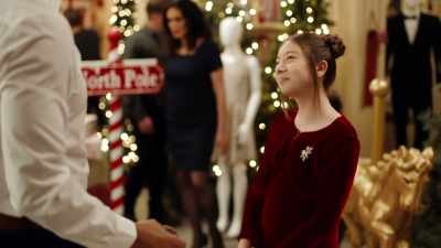 (giggles) - Mom's Christmas Boyfriend