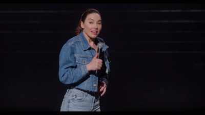 [giggles] - Whitney Cummings: Jokes