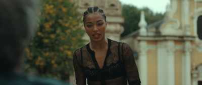 [giggles] We were told
you were looking for dancers. - Wingwomen