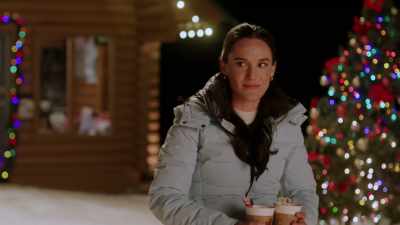 [giggling] - A Sprinkle of Christmas