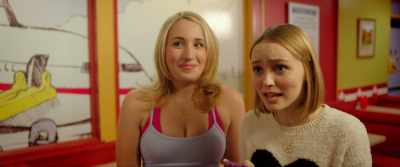 (giggling) - Yoga Hosers