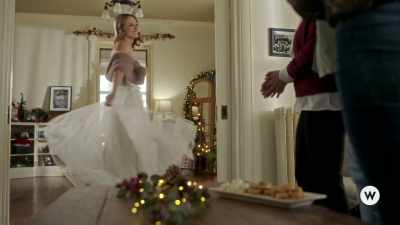 (giggling) - My Grown-Up Christmas List