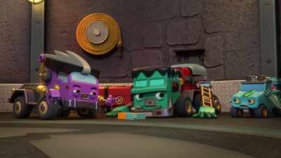 -Gill E., you're next.
-[bell tolling] - Mighty Monsterwheelies
