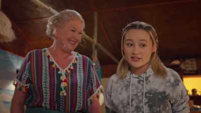 (GILLIAN AND MEESHA CHUCKLE) - Rock Island Mysteries