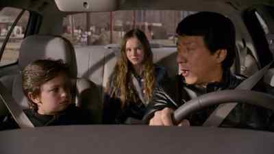 Gillian, wait. Don't hang up. - The Spy Next Door