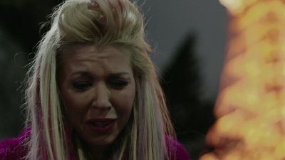 Gil's gone - Sharknado 5: Global Swarming