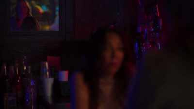 -Gimlet, please.
-You want a gimlet? - Hustlers Take All