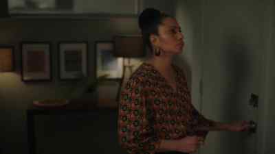 Gina, help your mother to an
exit because the kitchen's on -- - A Million Little Things