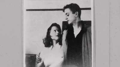 [Ginger Strand]
One day, while he was
still working at GE, - Kurt Vonnegut: Unstuck in Time