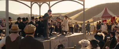 Ginty has an account, and that's good! - Saving Mr  Banks