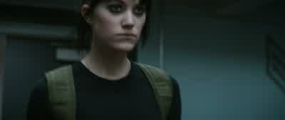 GIRL 1: Did you ever do karate before? - The 5th Wave