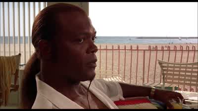 Girl don't make me put my foot in your ass - Jackie Brown