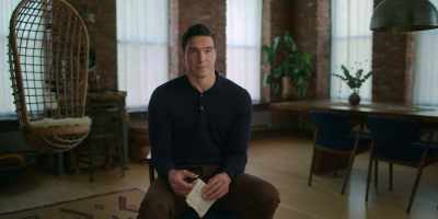 ♪ Girl, I'm spending my dimes - Super/Man: The Christopher Reeve Story