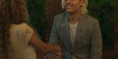 ♪ Girl, you light up
My mood...♪ - My Fake Boyfriend
