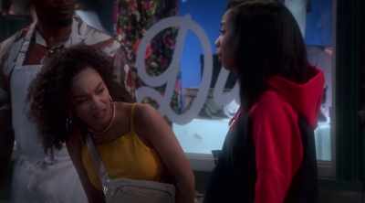 - Girl, this line is popping!
- I was telling you. - Dad Stop Embarrassing Me!