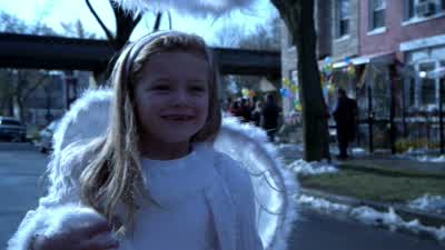 Girl: Mommy! - Shameless