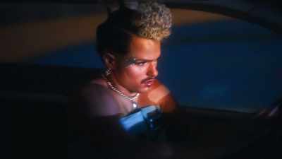 Girl, not my car driving. - Fantasmas
