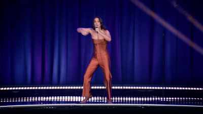 Girls are running
around like… [screeching] - Hannah Berner: We Ride at Dawn
