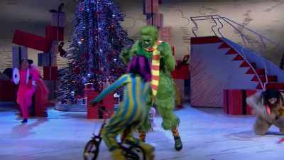 Girls and boysies - Dr. Seuss' The Grinch Musical