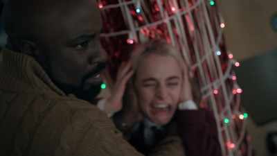 (GIRLS CLAMORING, SCREAMING) - Evil