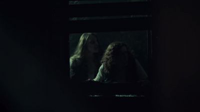 Girls, get over here. - Hemlock Grove