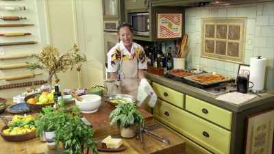 Girls: Whoo... [Nancy laughs] - Selena + Chef